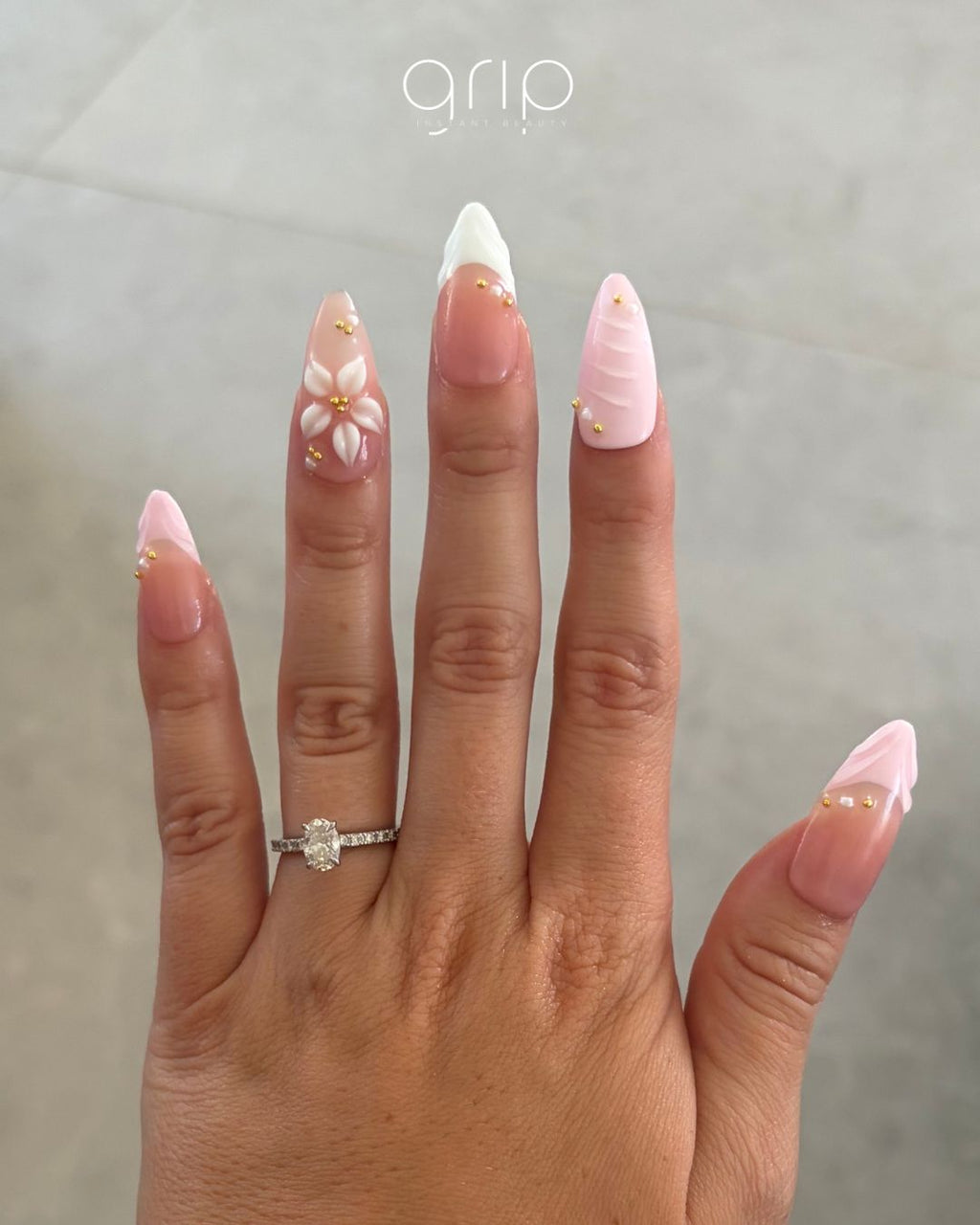 Luxe - Short Almond French 3D Flower Nails
