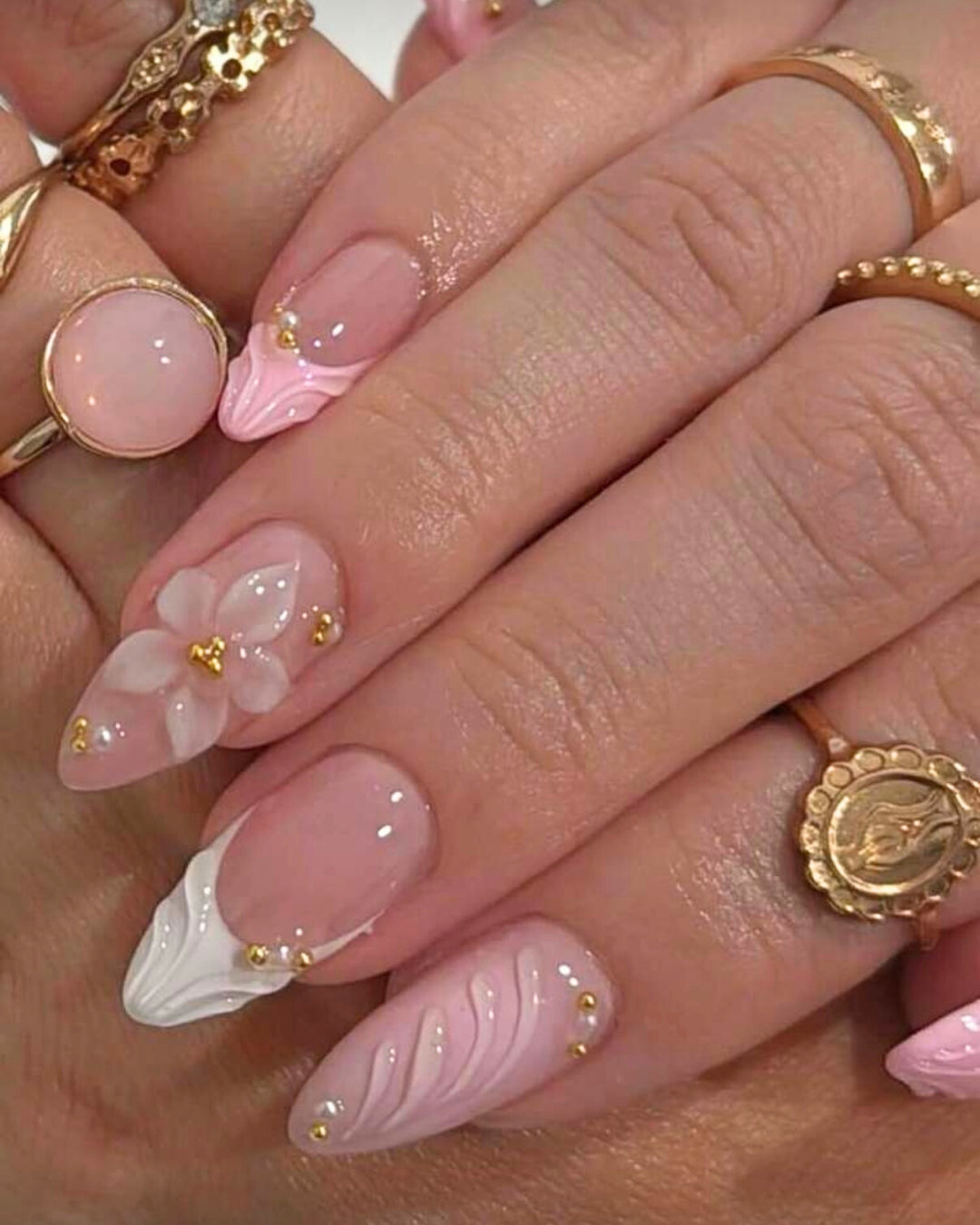 Luxe - Short Almond French 3D Flower Nails